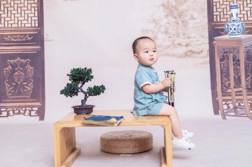 借卵生子机构宝宝屁股淤青